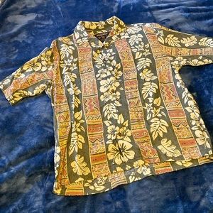 Woolrich John Rich and Bros. Hawaiian Print Button-down Shirt